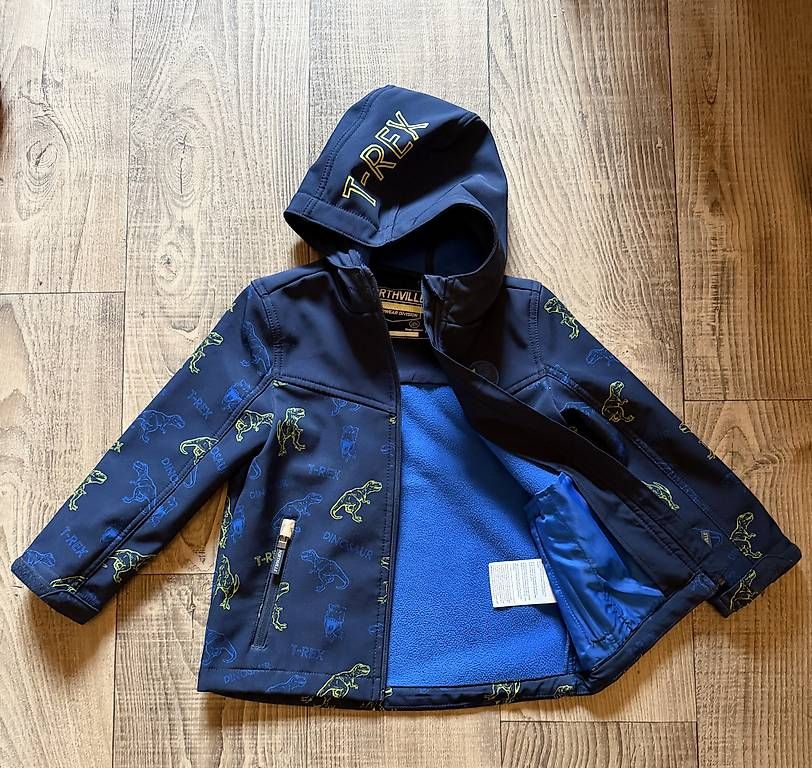 Jacken & Mäntel: Softshelljacke Grösse 110 – Gebraucht aus Innerberg von shopp 2