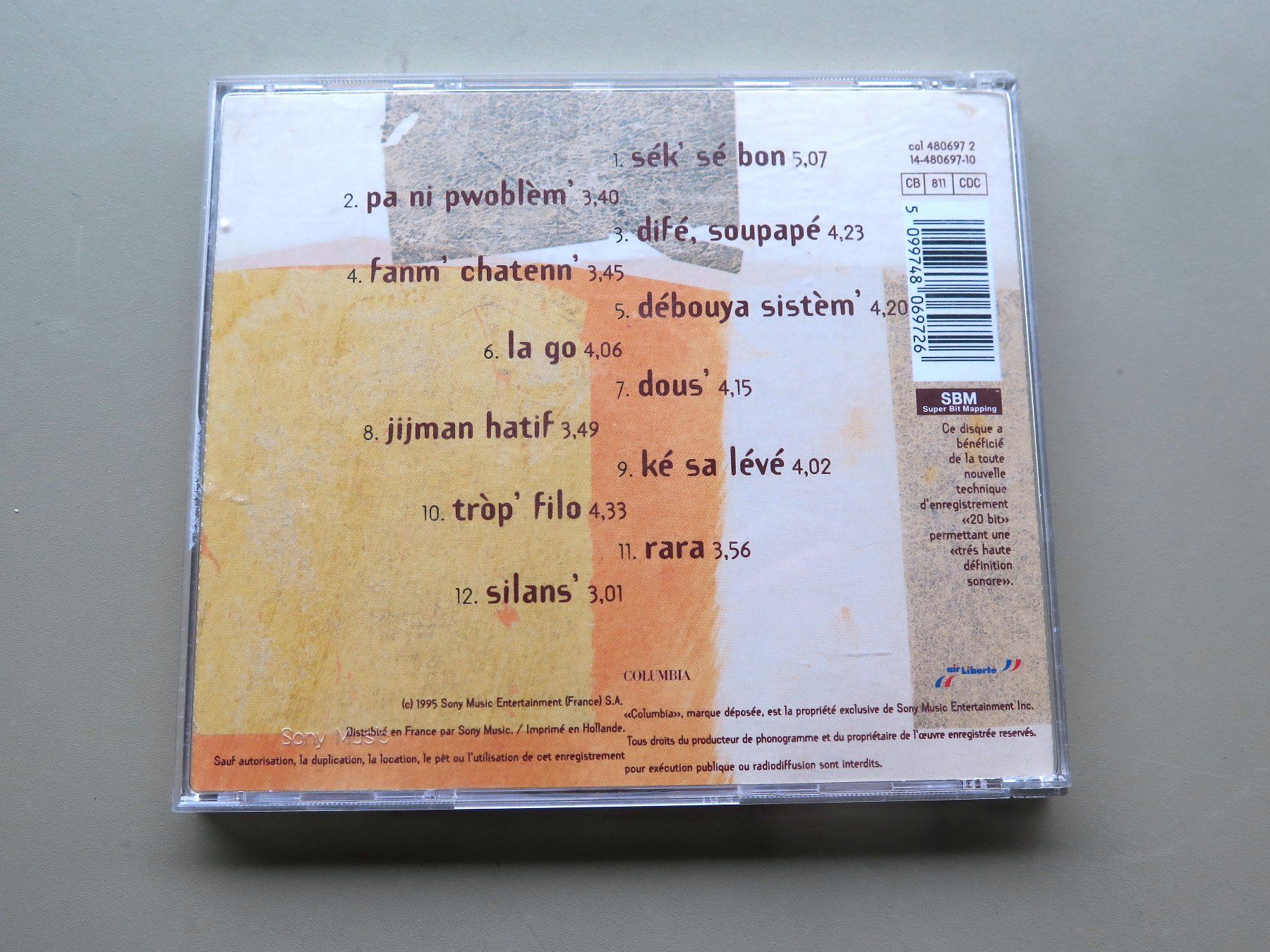 CD: (p) CD KASSAV: Difé, 1995 – Usato da Bern venduto da Balzamico 1