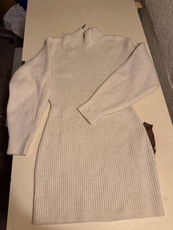 Strickkleid H&M gerippt beige Stehkragen Grösse M