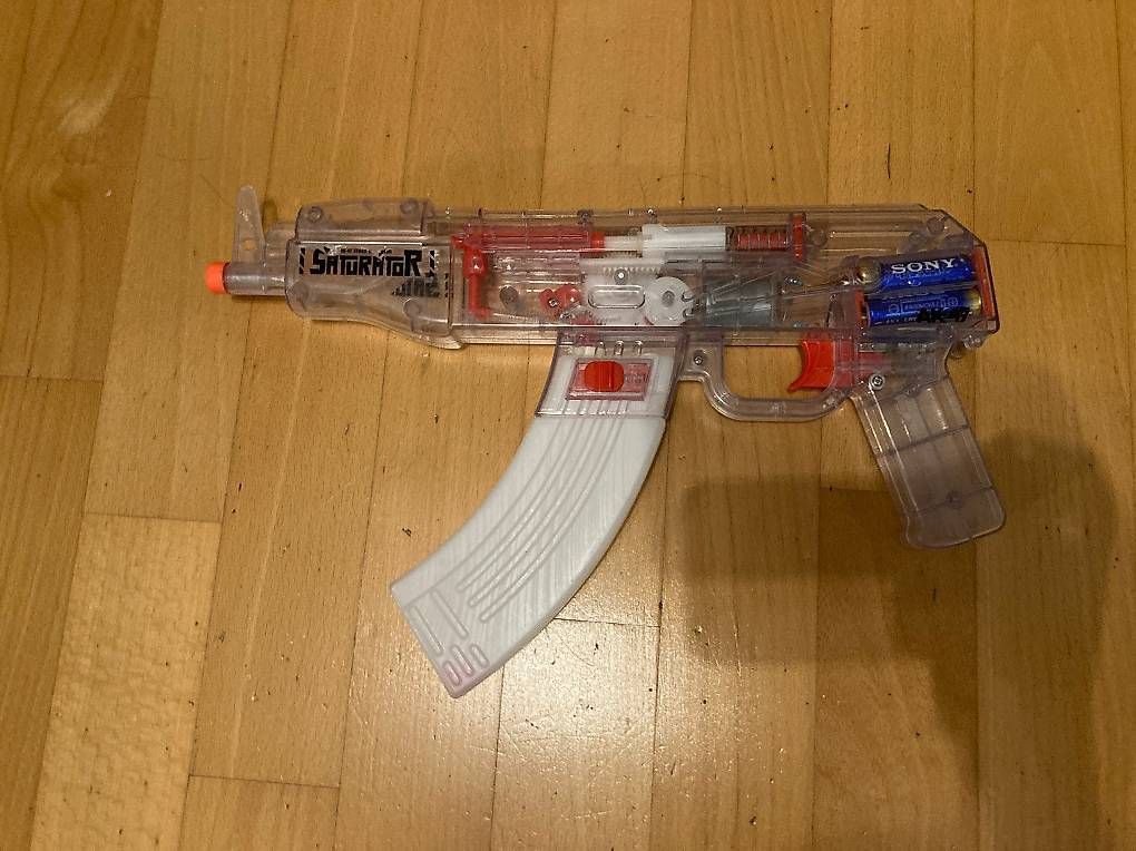 Spielzeuge: Pistola ad acqua elettrica – Gebraucht aus Meride von Alain0..