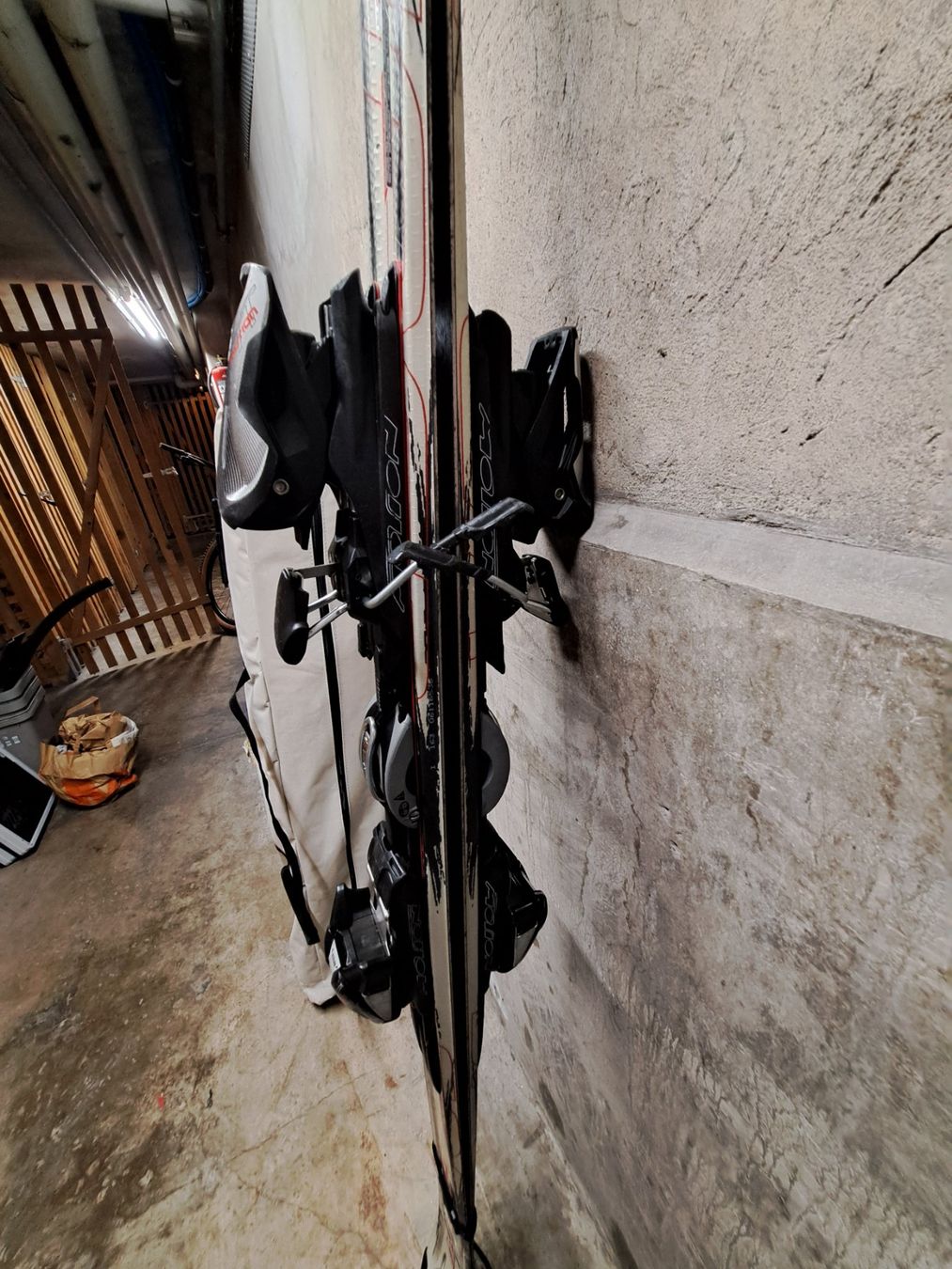 Skis: Skis – Gebraucht aus Luzern von vik_b9fd 1