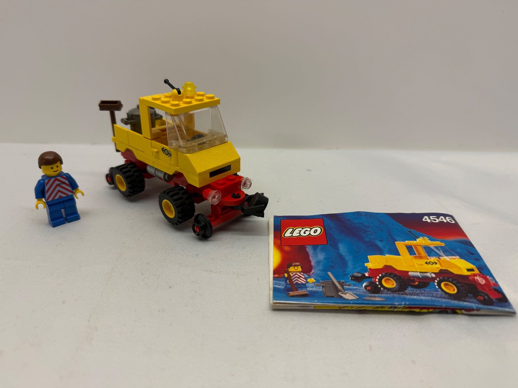 Lego Kit di costruzioni: Lego System 4546 Road and Rail Maintenance - Train 9V – Usato da Burgdorf venduto da Pistar 3