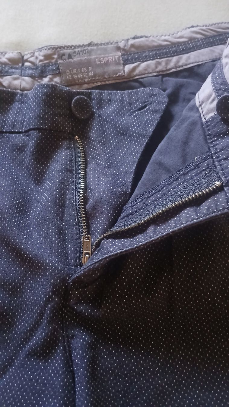Esprit Hosen: ESPRIT DAMEN SHORT FUNKELBLAU; GRÖSSE EU 42 – Gebraucht aus Villa Luganese von luxlady 4