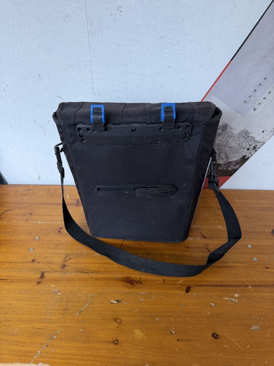 Pezzi di ricambio: Rixen Kaul Velo Gepäckträger Tasche – Usato da Murten venduto da Ski-Outlet 2