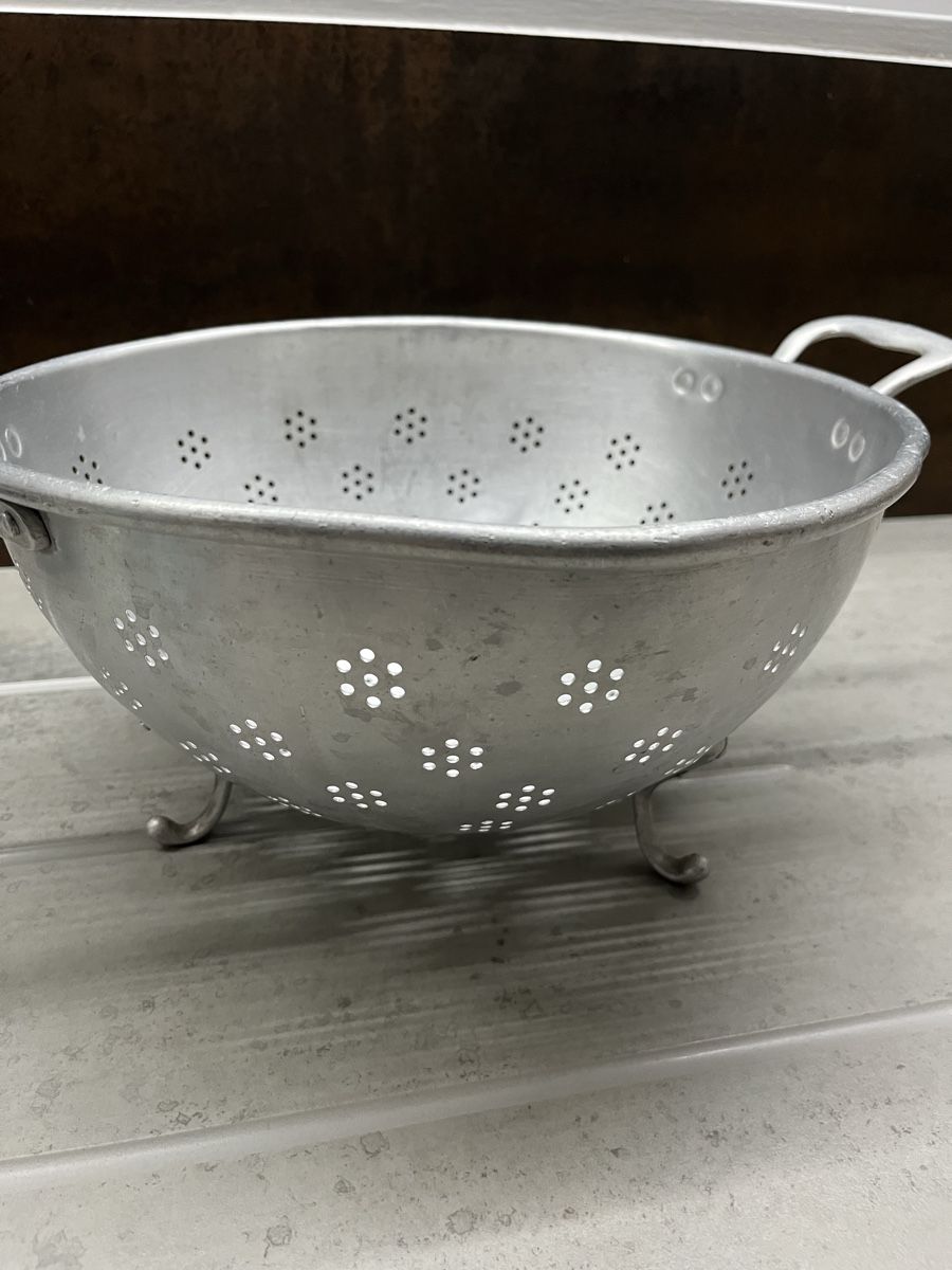 Appareils de cuisine: Passoire en aluminium  – D'occasion à St. Prex par Nikolletta 2