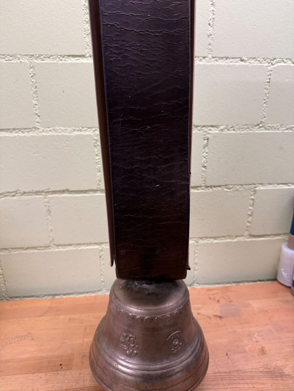 Glocken & Treicheln: Kuhglocke, Treichel, Glocke – Gebraucht aus Boniswil von ayrton01 5