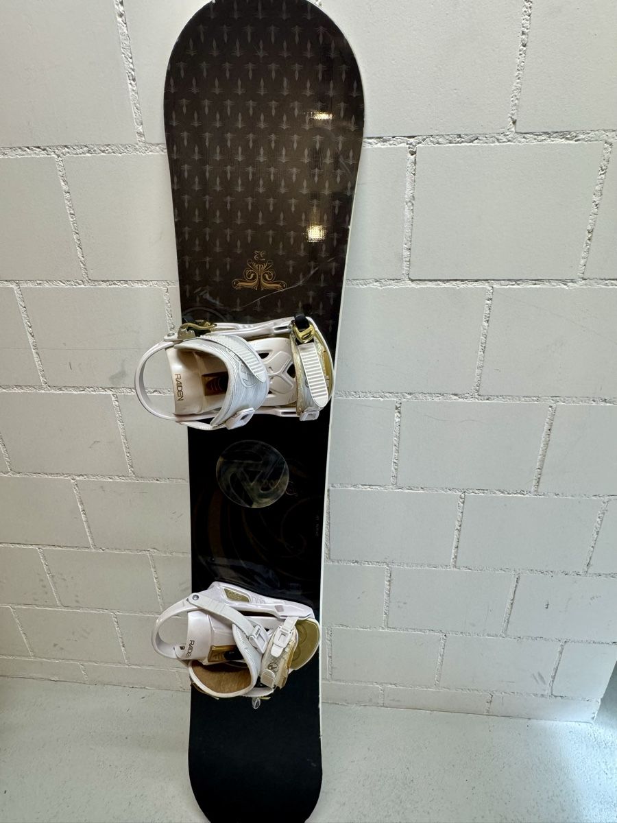 Boards: Nitro Snowboard, 152cm mit Bindung – Gebraucht aus Steffisburg von mina-pam