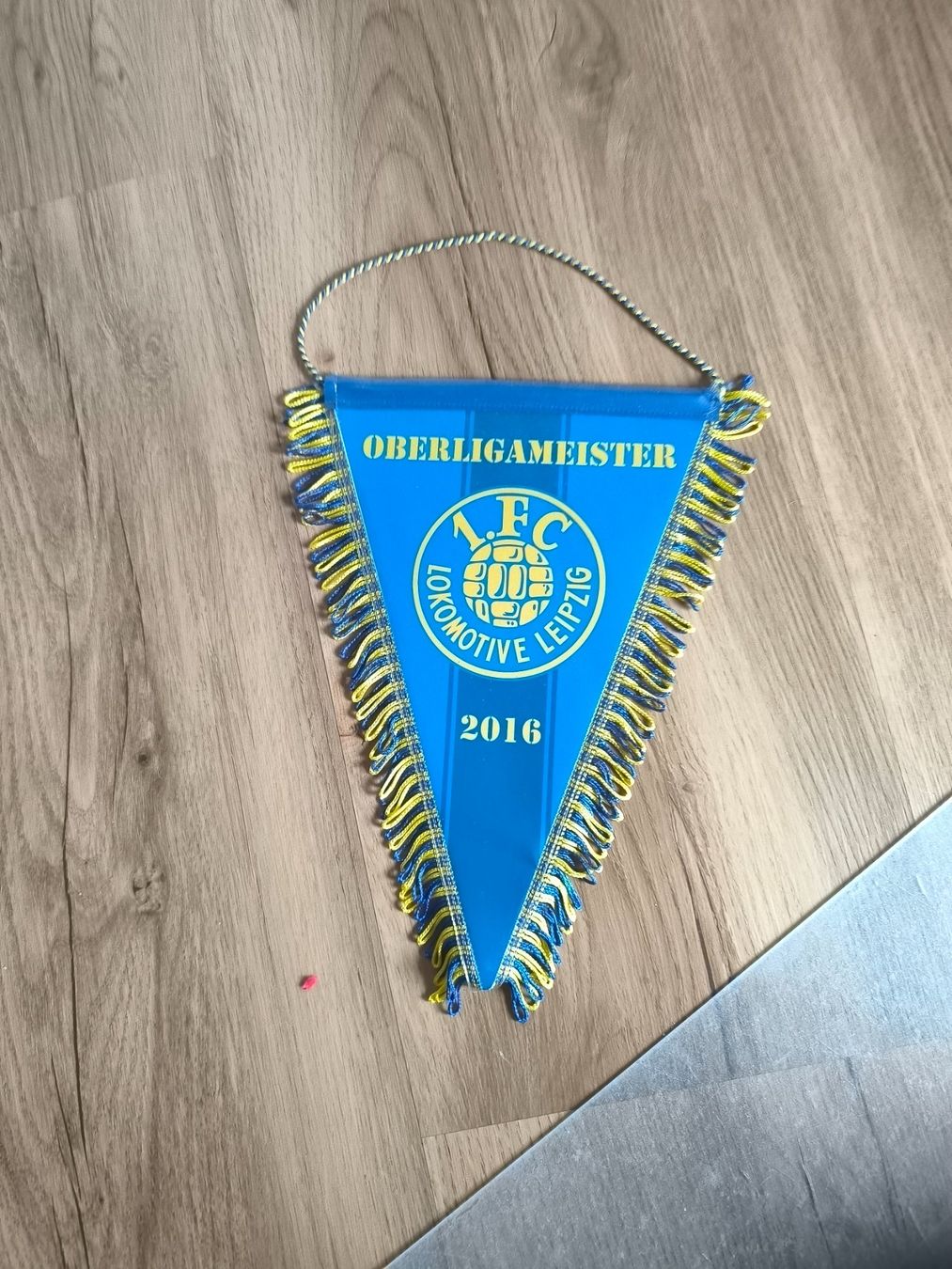 Bandiere: Wimpel Lok Leipzig – Usato da Grüningen venduto da burrinho01