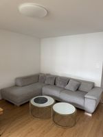 Graues Ecksofa modern