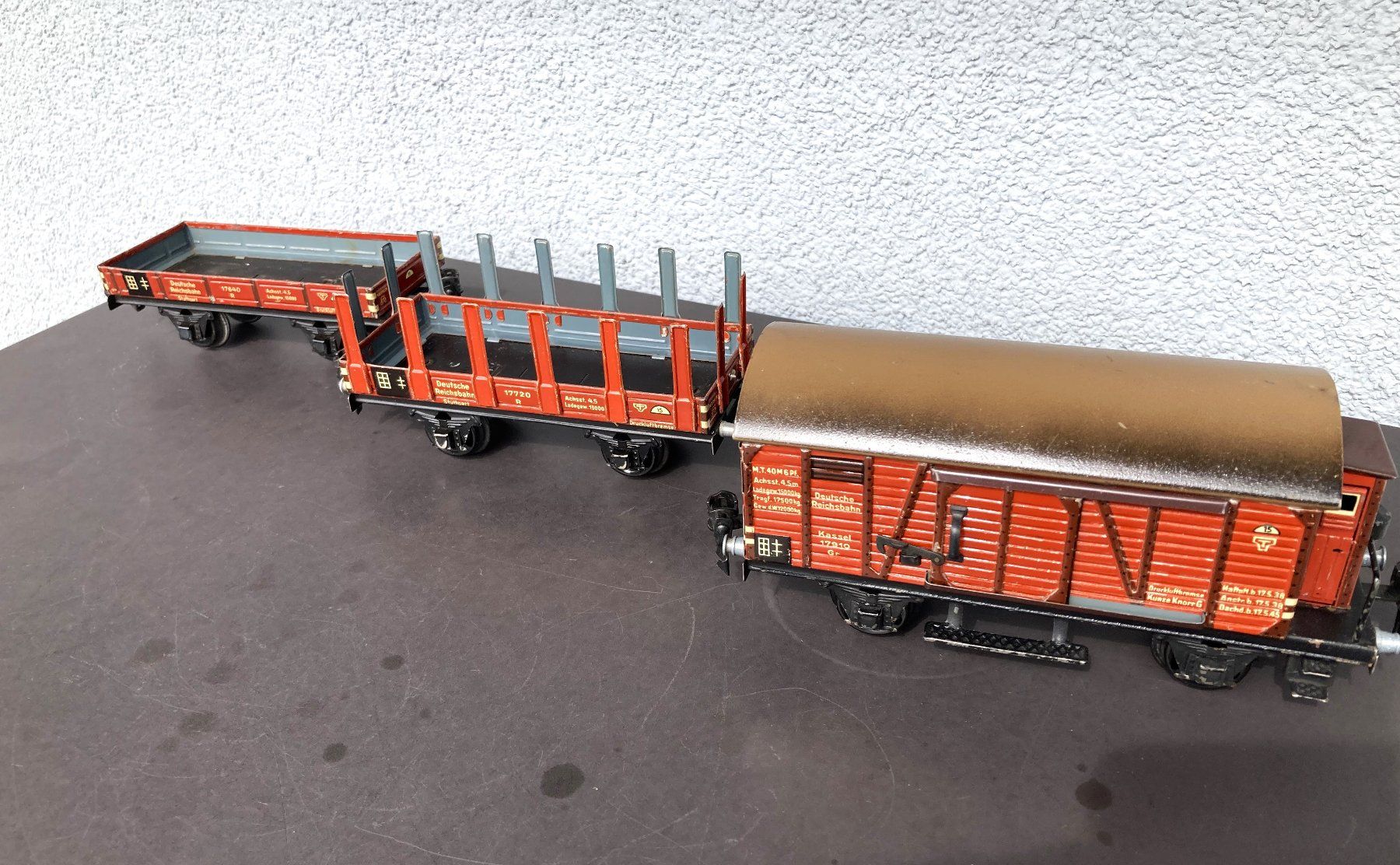 Märklin Modellini di ferrovie: 3 Märklin Güterwagen Spur 0 – Usato da Therwil venduto da kuuvalo 3