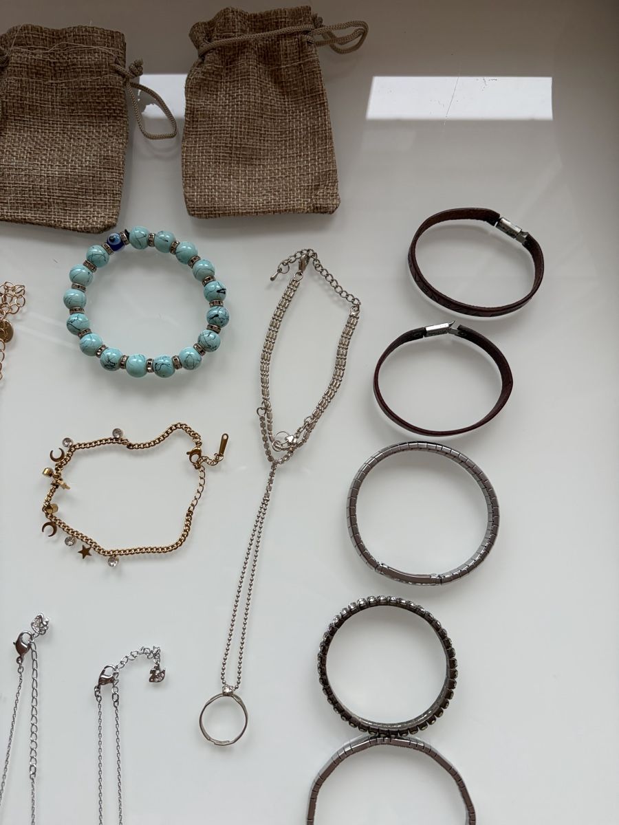 Altri gioielli: Schmuck Konvolut: Ketten, Armbänder, Ringe – Usato da Amlikon-Bissegg venduto da Semi.B. 3