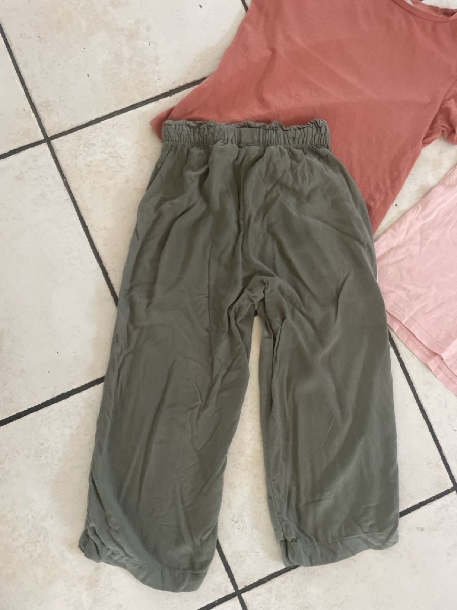 Lotti & Set di vestiti: H&M Mädchen Kleiderpaket, Gr.116/122 Sommer – Usato da Obergerlafingen venduto da cabo4 2