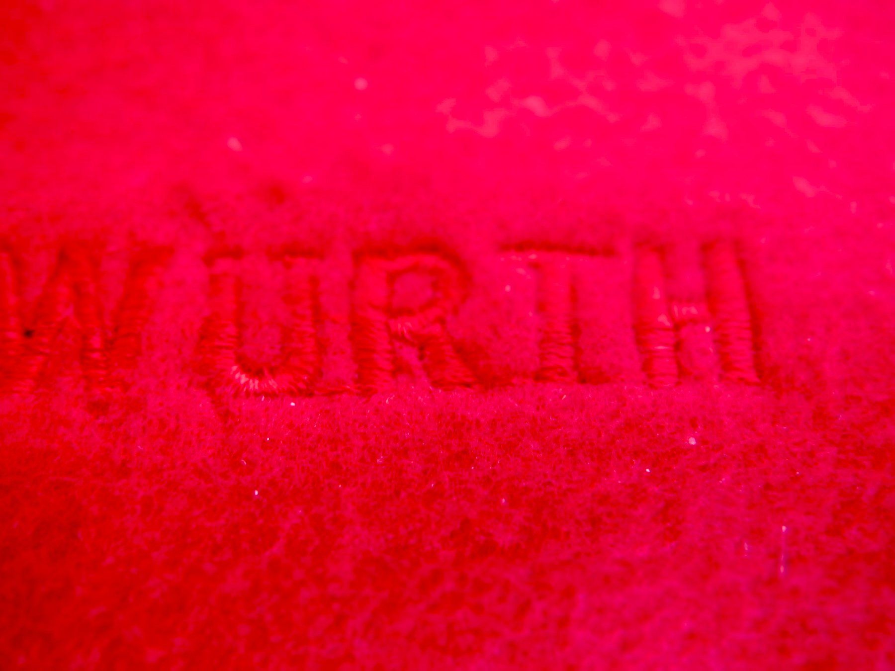 Foulard & Sciarpe: ECHARPE WURTH ROUGE – Usato da Murten venduto da Selliot