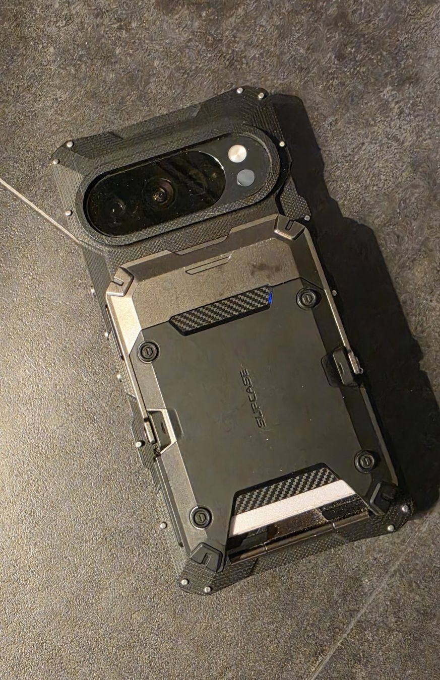 Google Portables: Google Pixel 10 Pro Case G10 CNC – Neuf (Voir description) à Marthalen par TollwutBiber