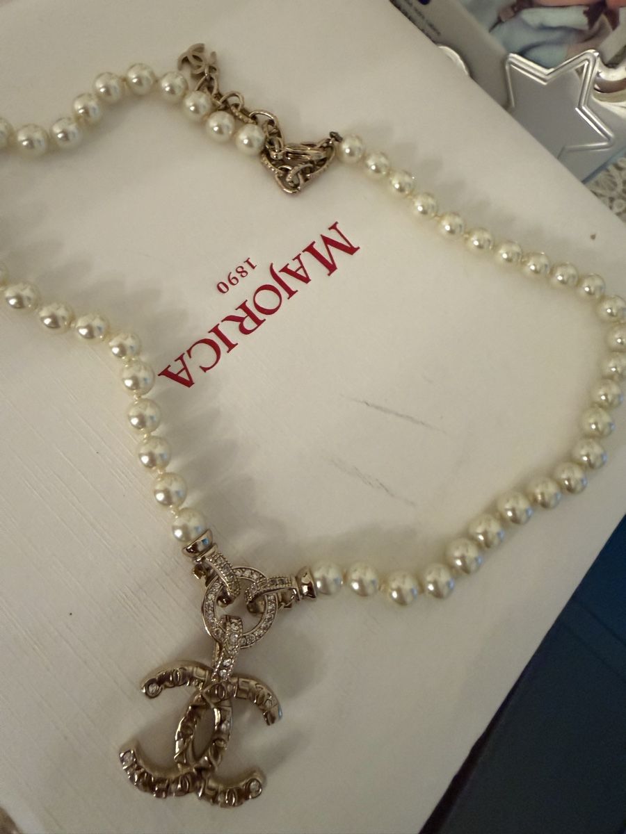Catenine: Modeschmuck Chanel – Usato da Allschwil venduto da Figidindia