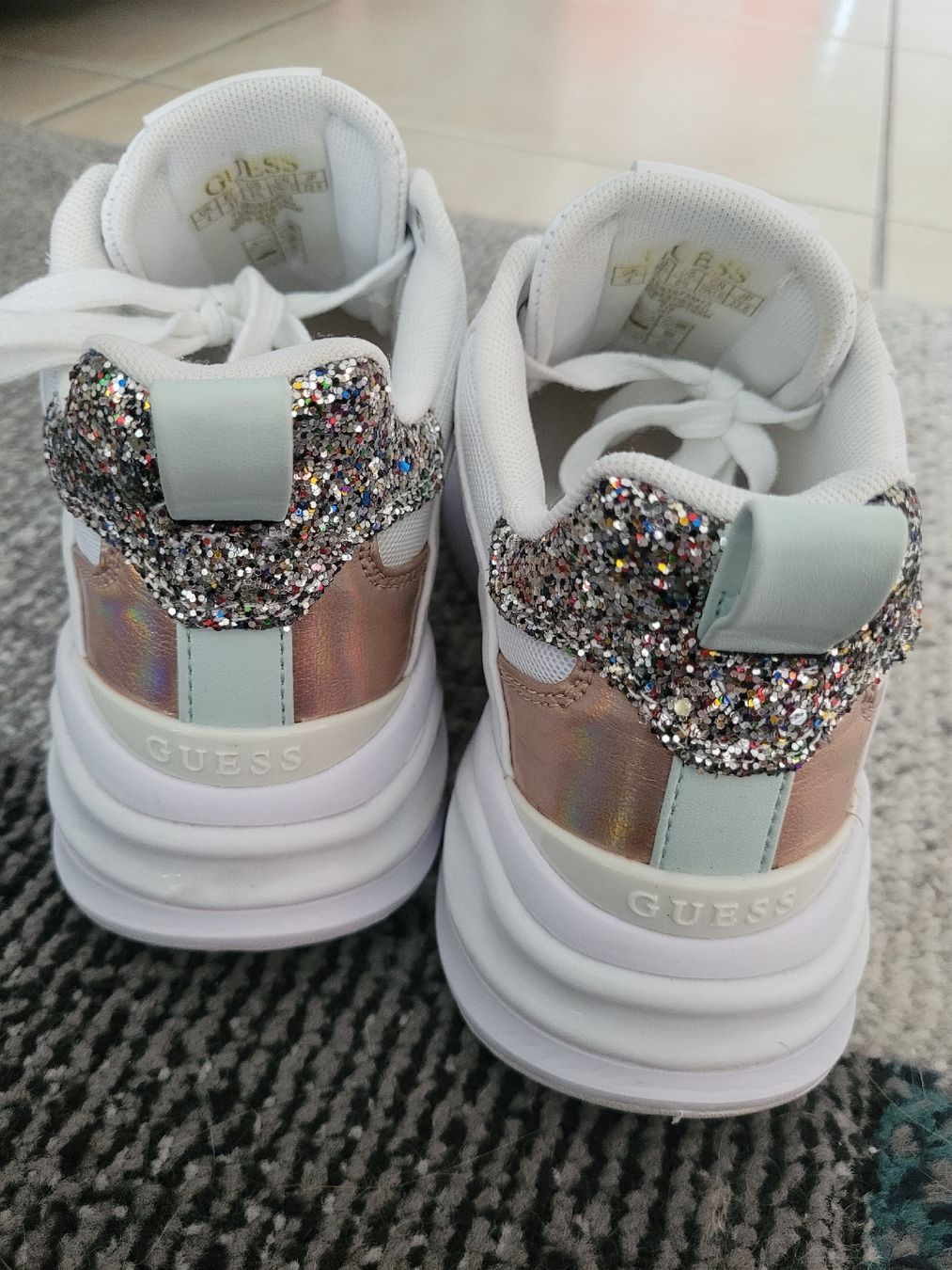 Guess Damenschuhe: Chaussures Guess femme nr.37 – Gebraucht aus Courtaman von Bluejazz 5