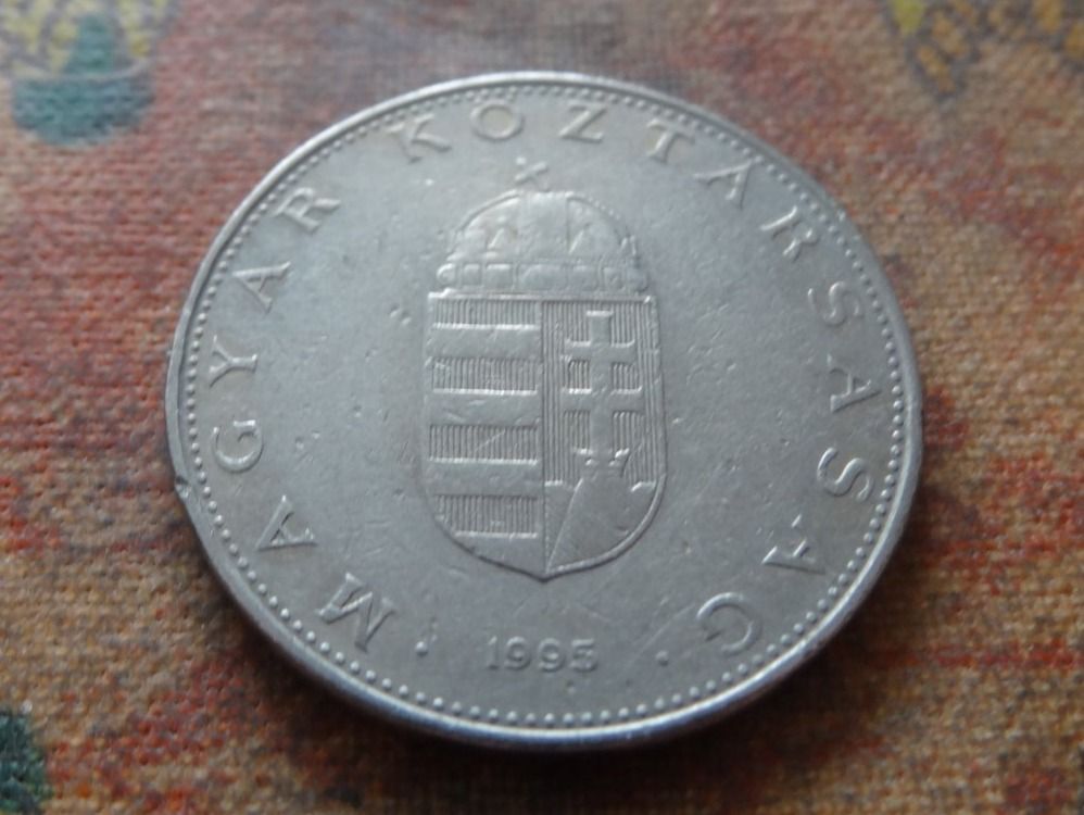 Alle Münzen: HONGRIE  10  Forint  1995 – Gebraucht aus Romanel-sur-Lausanne von Swift13