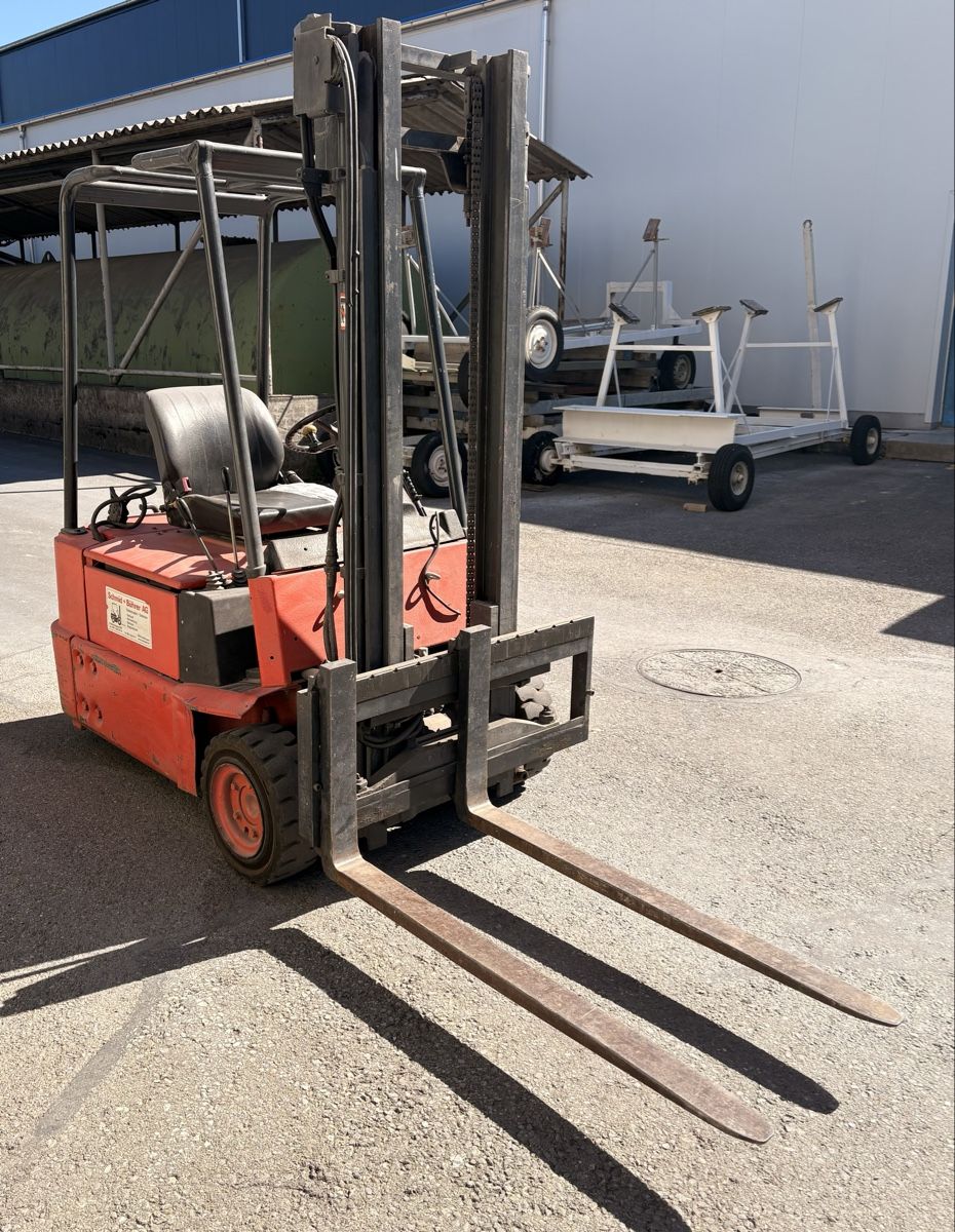 Linde Chariots à fourches & chariots élévateur: Linde E15 Gabelstapler – D'occasion à Ennetbürgen par larsnbr 1