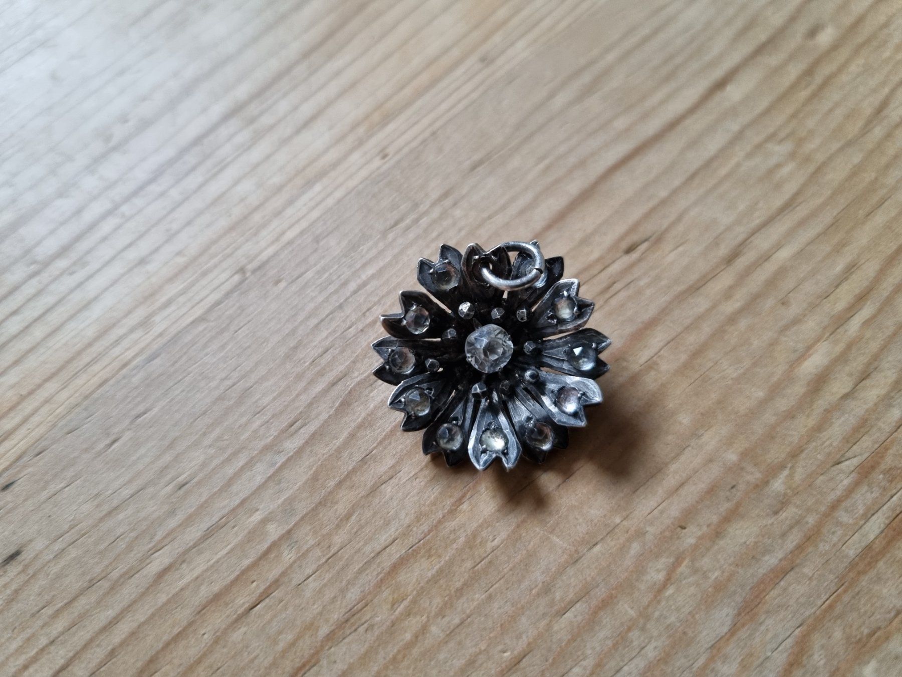 Anhänger: Georgian Silber Anhänger Blume mit Paste um 1850 – Gebraucht aus Meggen von WeLoveVintage