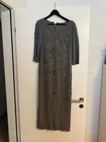 Elegantes, graues Kleid mit Stickereien, Grösse 38