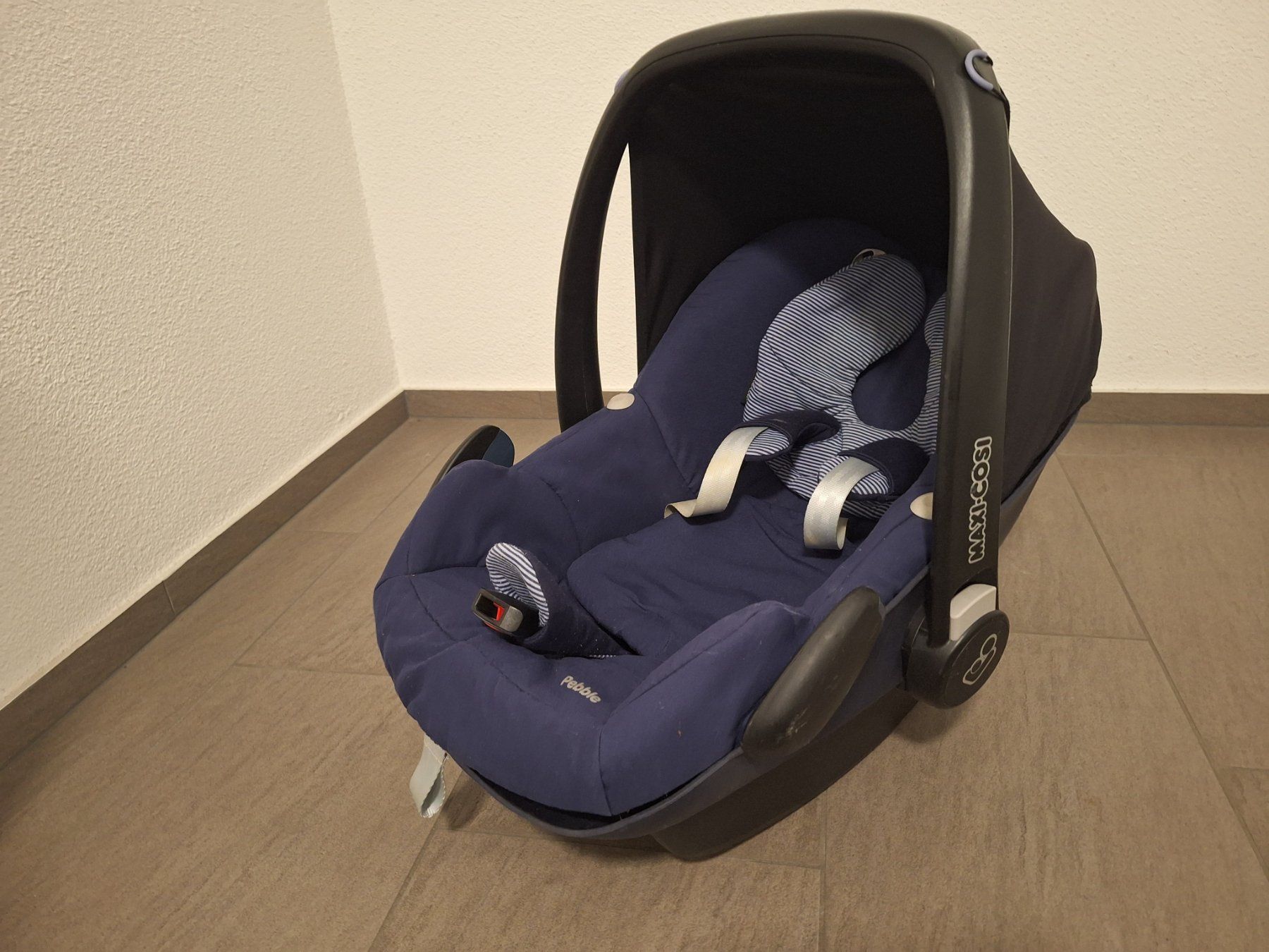Maxi-Cosi Marsupi portabebè: Maxi-Cosi Pebble Babyschale – Usato da Hallau venduto da dom_h78m