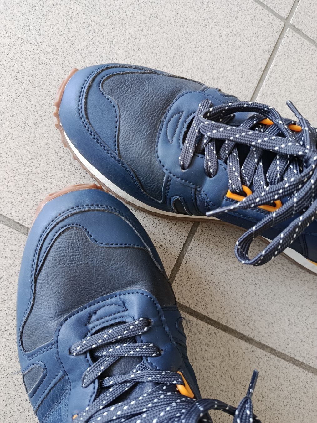Ellesse Herrenschuhe: ellesse sneaker gr. 44 – Gebraucht aus Biel/Bienne von elboom 2