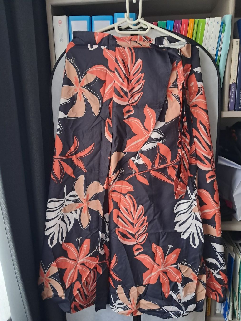 Vestiti: zweiteiliges Kleid (NEU) – Nuovo e nell'imballaggio originale da Basel venduto da zan_5rzz 1
