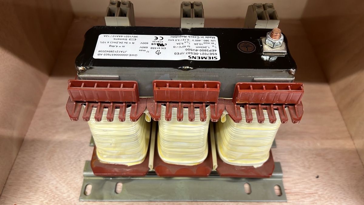 Siemens Componenti elettronici: Transformateur  Siemens 380v-480v max 690v – Nuovo e nell'imballaggio originale da Ardon venduto da jim_gq2q 1