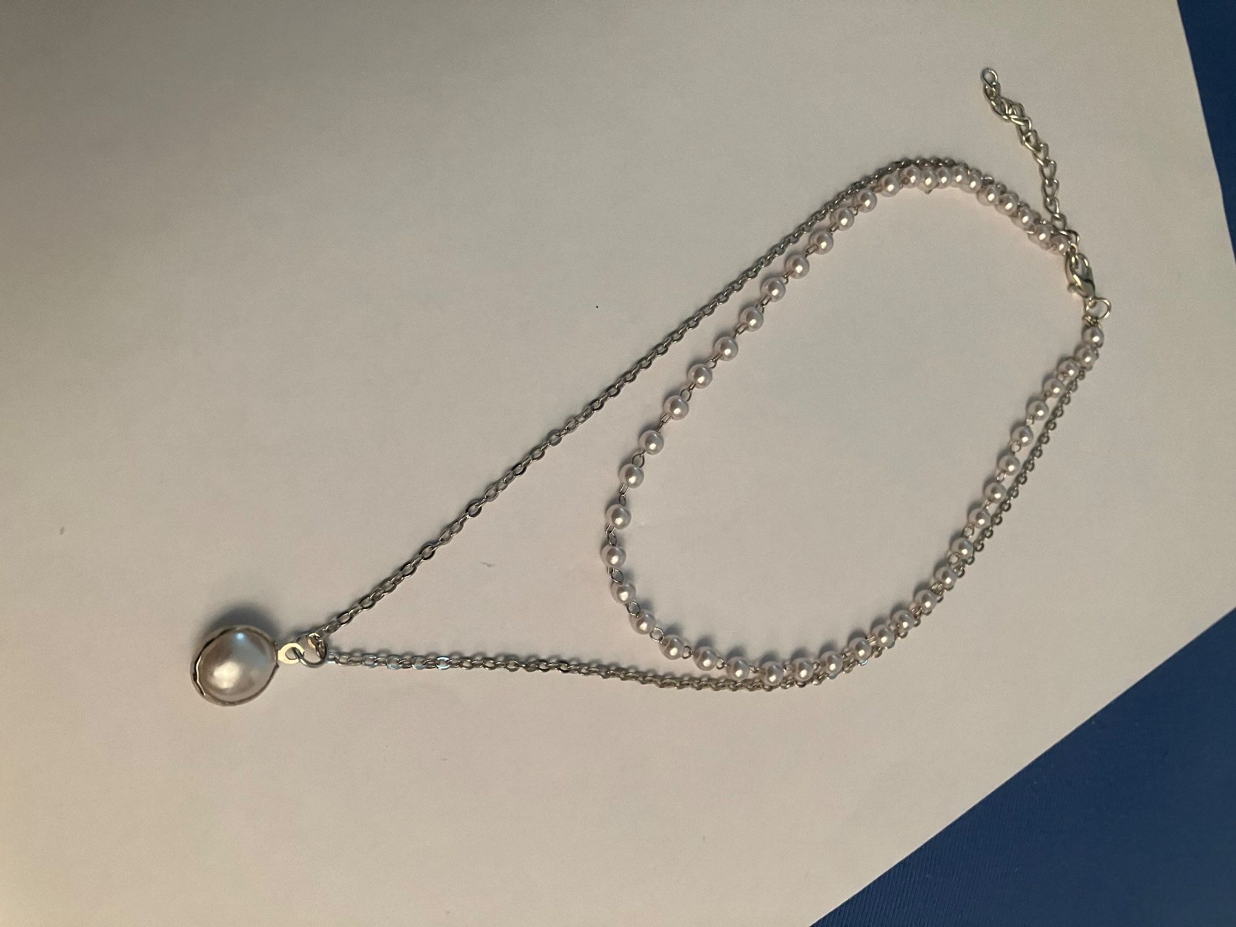 Ketten: Doppelschichtige silberfarb. Imitatperlenkette, NEU, elegant – Neu (gemäss Beschreibung) aus Affoltern am Albis von Dlotti 3