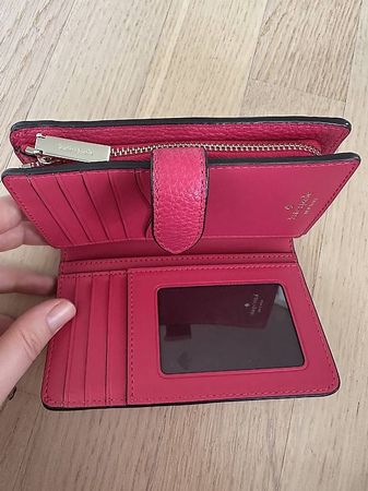 Kate Spade Portemonnaie klein, elegant & praktisch
