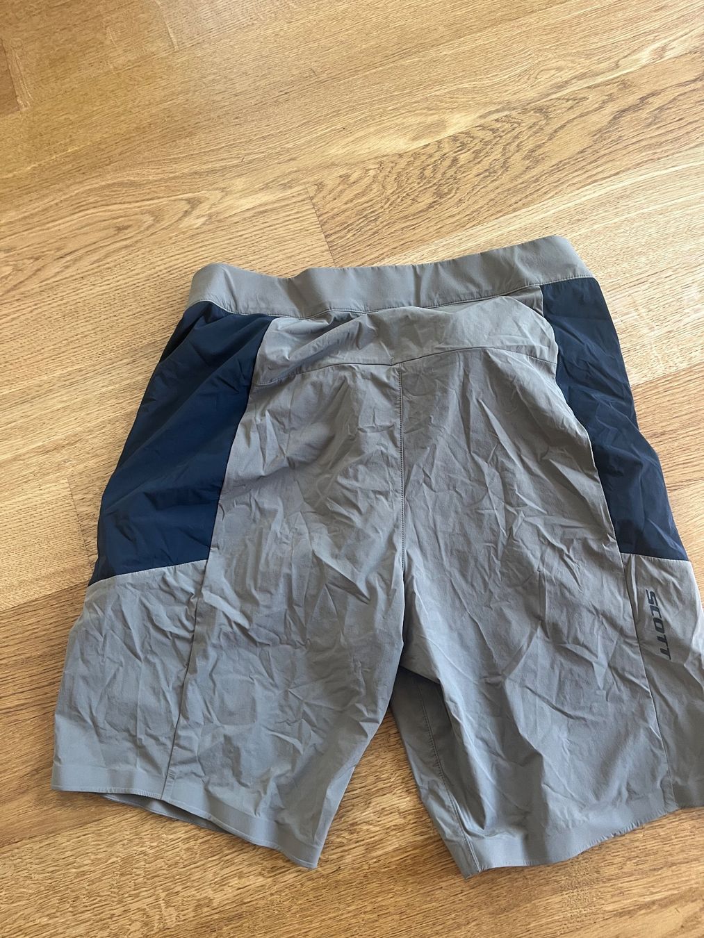 Scott Pantaloni: Original Scott Velohosen Gr. M – Usato da Kehrsatz venduto da maus2405 2