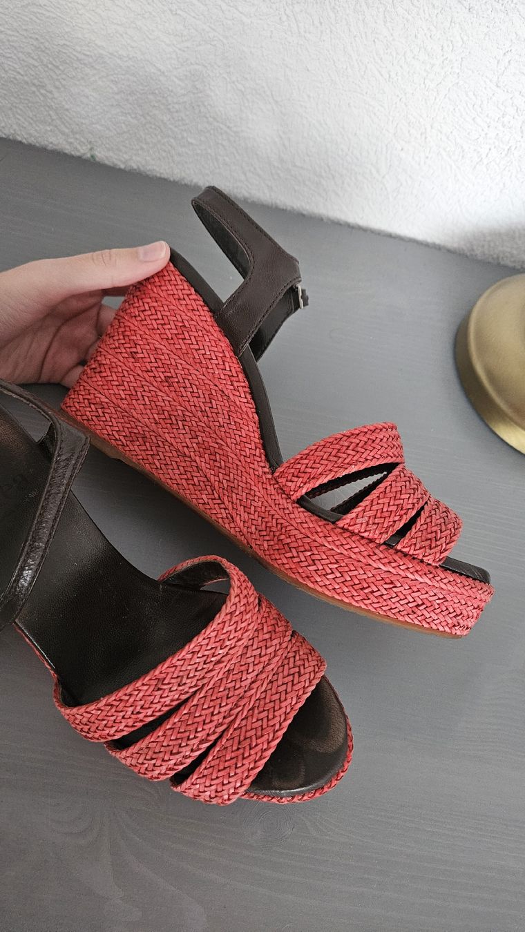 Scarpe da donna: Sandals, size 38. Leather  – Usato da Zürich venduto da kri_72l9