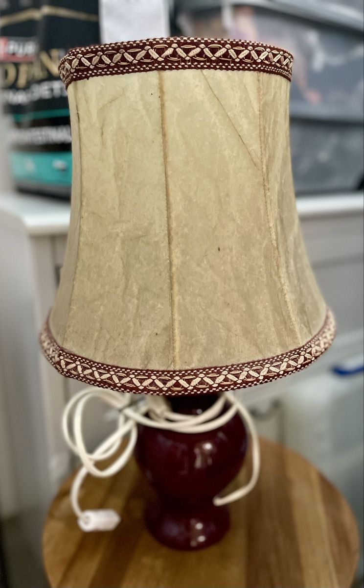 Lampade: Antike Tischlampe – Usato da Meikirch venduto da Hilfe_Waisentiere 2