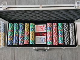 Pokerkoffer mit Zusatzchips Schnäppchen