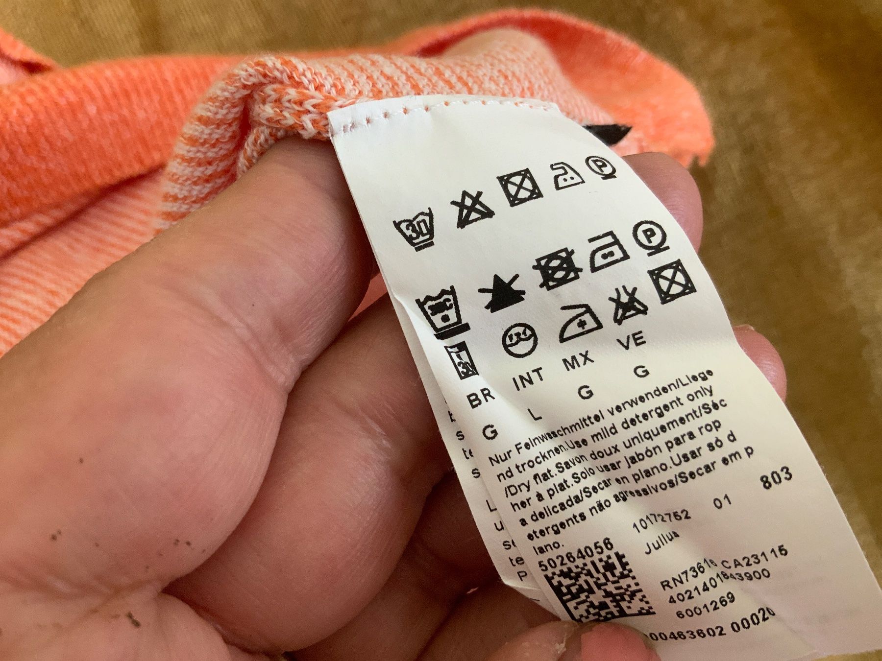 Hugo Boss Maglioni & Felpe: Sommer pulli boss – Usato da Langnau am Albis venduto da Judithsebi 3