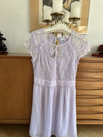 Hübsches lila Kleid von Vero Moda