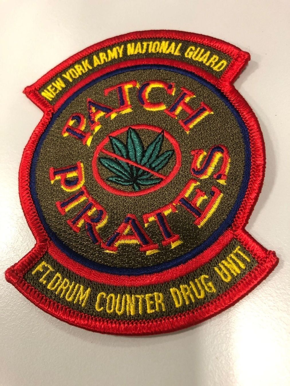 Placchette & Badge: badge abzeichen police – Usato da Lyss venduto da Schmuggler