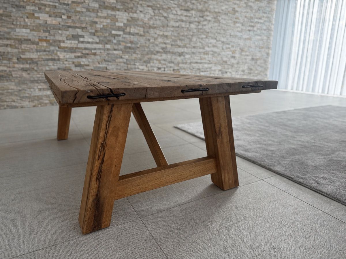 Tavoli: Massiver Eichenholz-Tisch, robust & stabil, 130x70cm – Nuovo (secondo la descrizione) da Veltheim AG venduto da urani07 6
