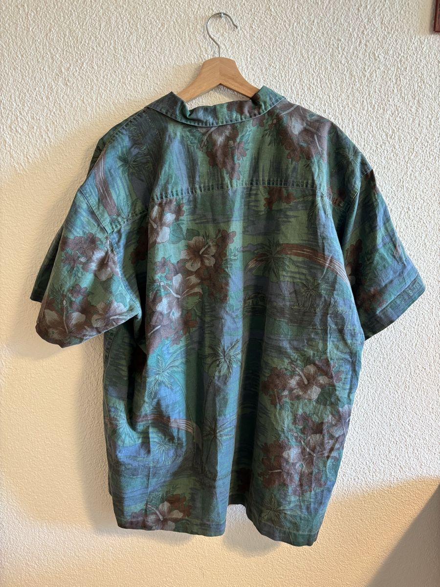 Camicie: NO BOUNDARIES, HAWAIIAN SHIRT – Usato da Küttigen venduto da noa_78fr 1