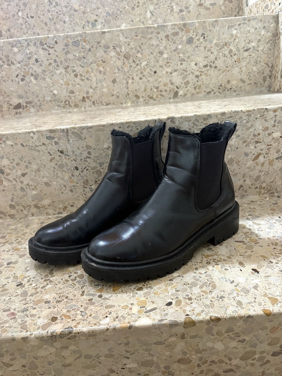 Only Chaussures femmes: Winterstiefel – Neuf (Voir description) à Schüpfen par ani_gj8r