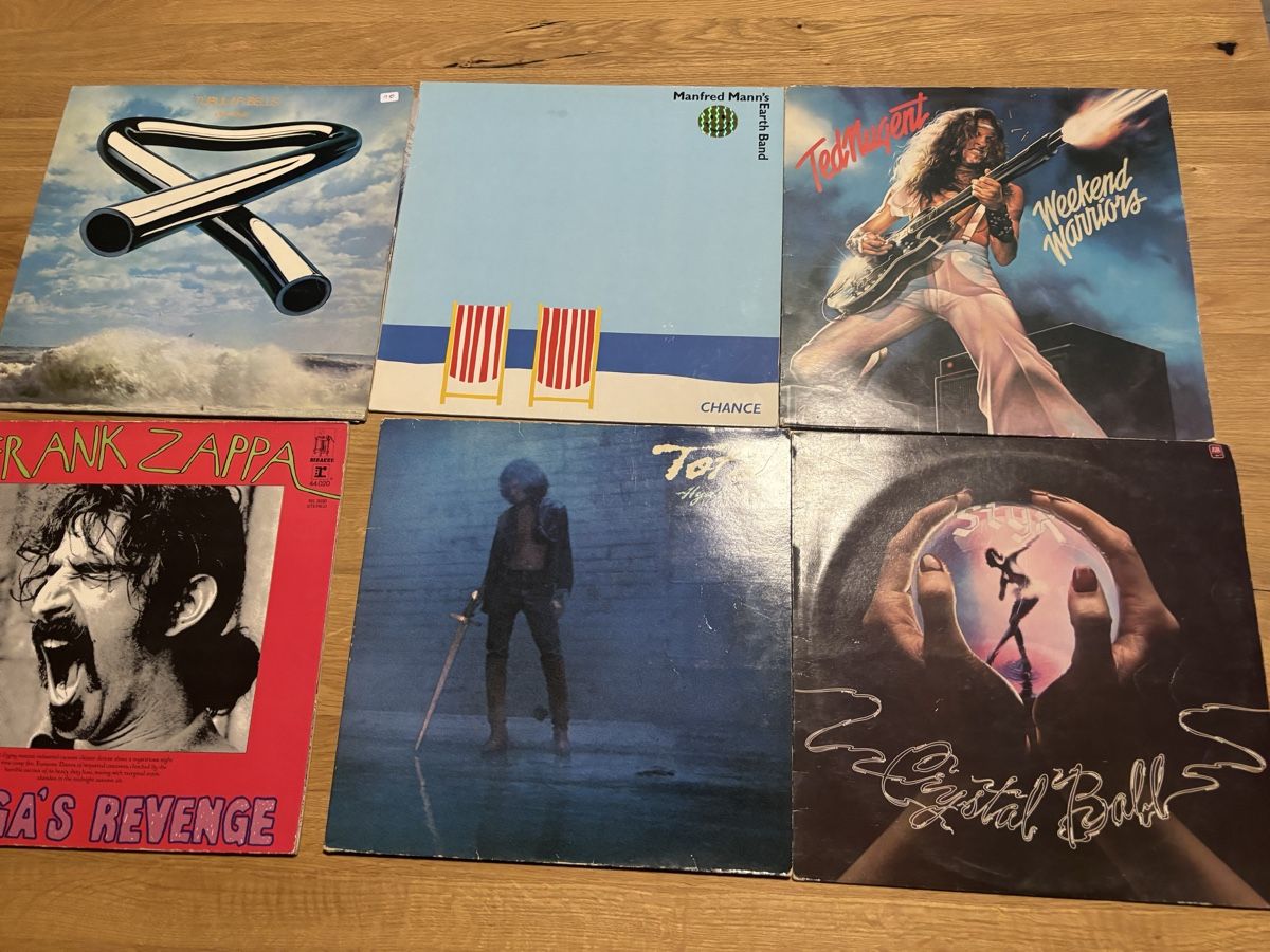 Dischi in vinile: Collection de vinyles – Usato da Glovelier venduto da Jubo1 2