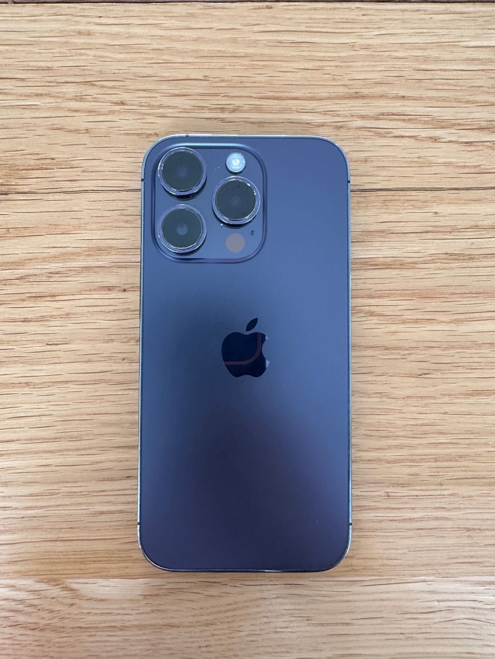 Apple Handys / Smartphones: iPhone 14 Pro 128 GB Dunkellila mit Box & Kabel – Gebraucht aus Zug von 6Optimus 1