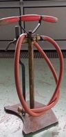vintage Luftpumpe mit Schlauch 