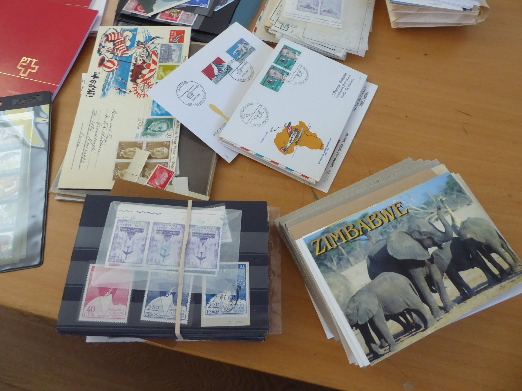 Tutti i francobolli: Wundertüten Kiste Briefmarken anschauen – Usato da Rothrist venduto da swisstools 3