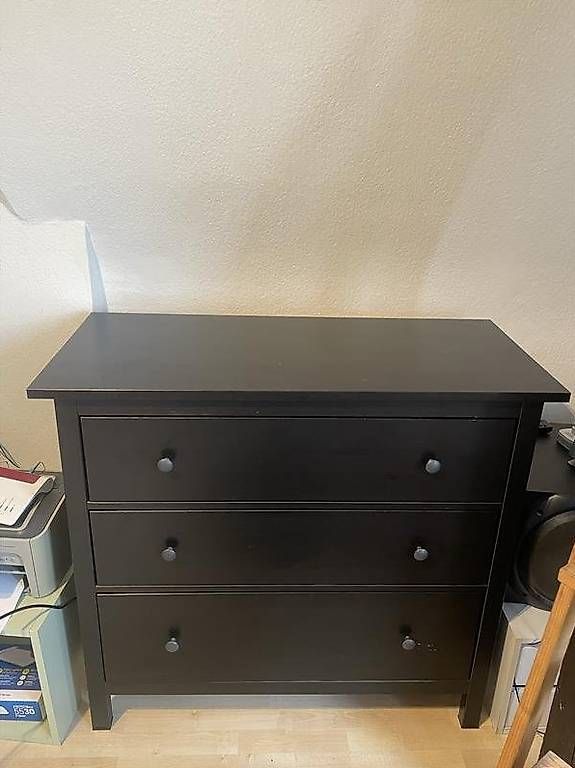 Commodes: Kommode 3 Schubladen Hemnes Ikea Schwarz – D'occasion à Zürich par arm_x7kq 1