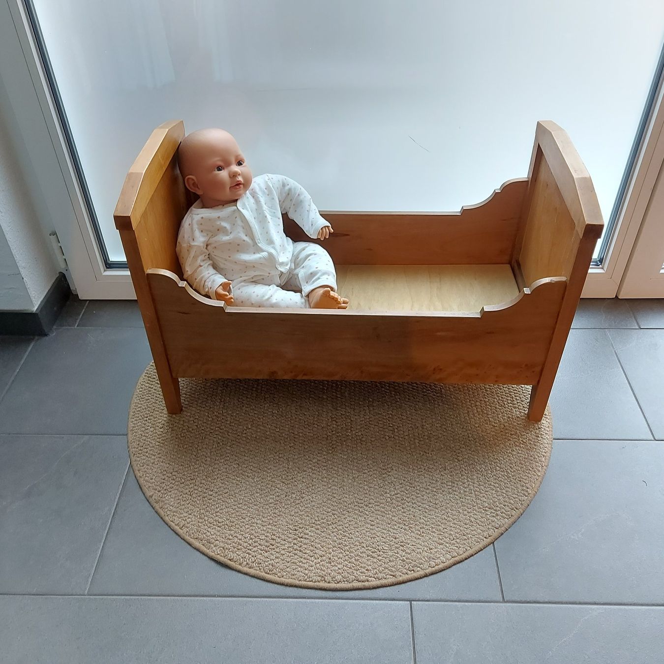 Spielzeuge: Puppenbett Holz – Gebraucht aus Zürich von tul_bgk6