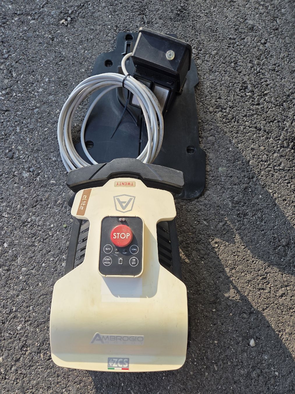 Ambrogio Tagliaerba: Rasenroboter Ambrogio Twenty Elite – Usato da Maienfeld venduto da ObizR 1