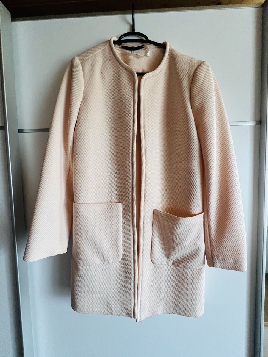 H&M Giacche: Rosa Blazer vom H&M – Nuovo (secondo la descrizione) da Niederuzwil venduto da hel_v9ky