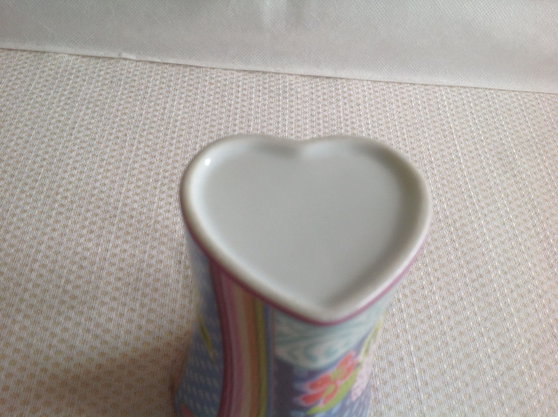 Tassen: Tasse - Mug en forme de coeur – Gebraucht aus Sion von accroshoes 5