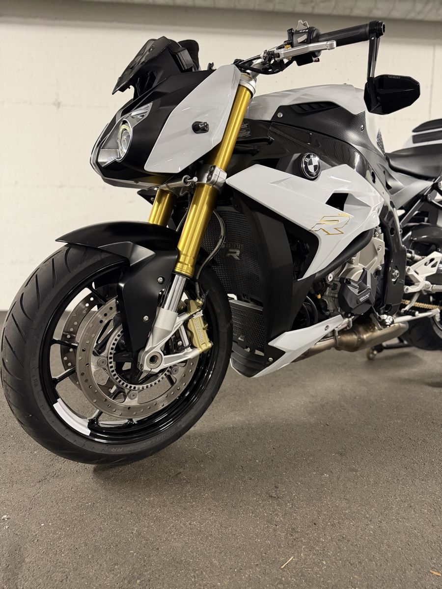 BMW Strada: 2016 BMW S1000R – Usato da Dierikon venduto da Unknown_R6 3